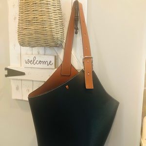 Cholet bucket handbag feather light @1.1lb